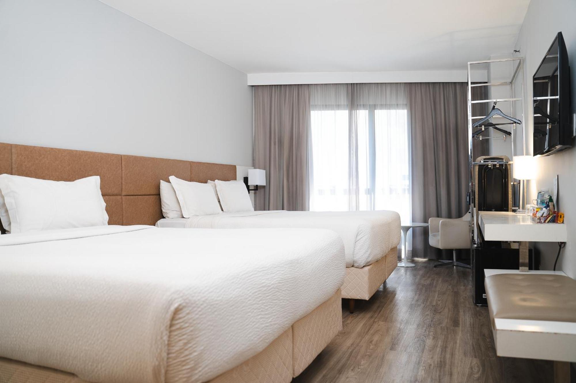 Radisson Rio De Janeiro Barra Hotel ภายนอก รูปภาพ A typical room at the hotel