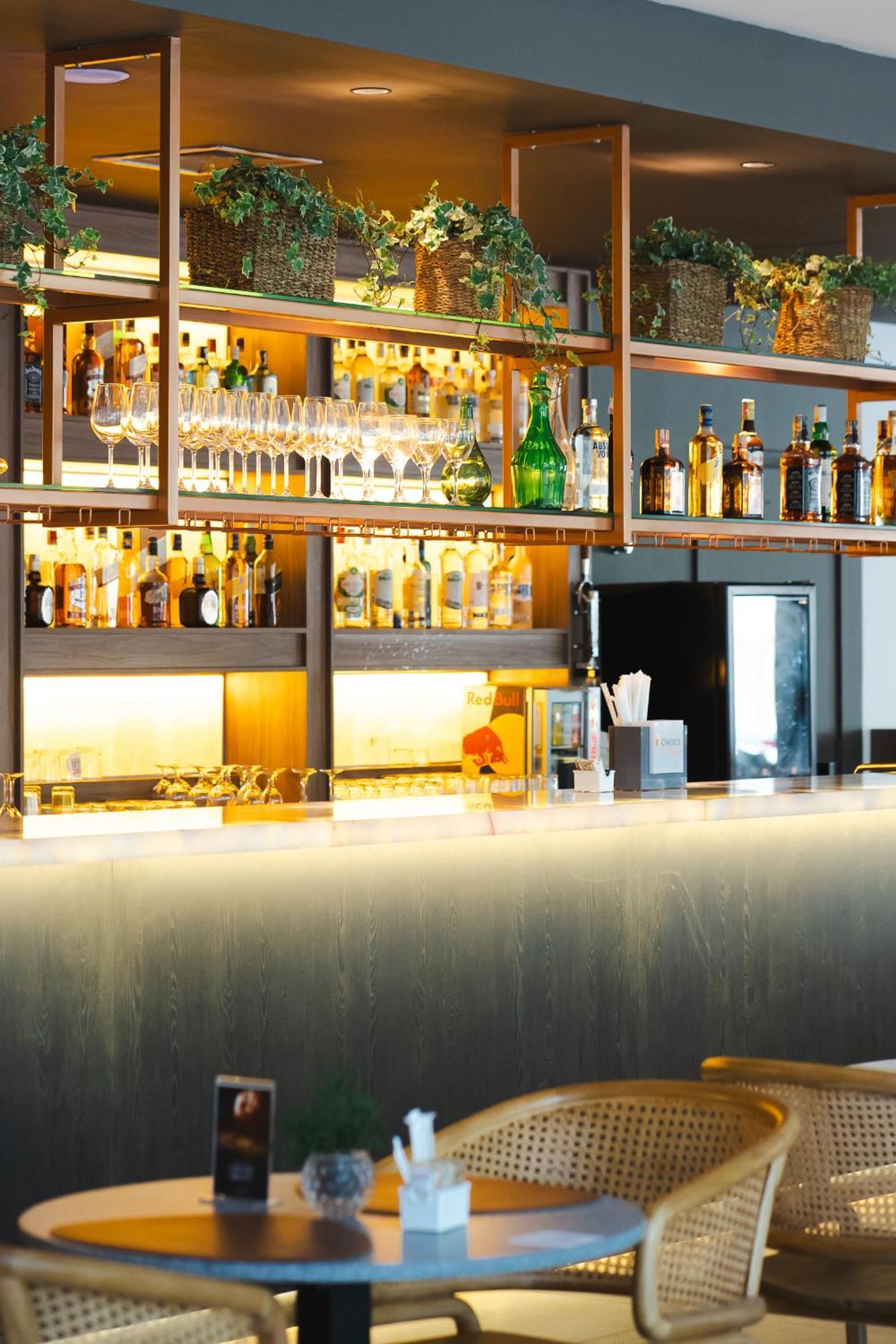 Radisson Rio De Janeiro Barra Hotel ภายนอก รูปภาพ A bar