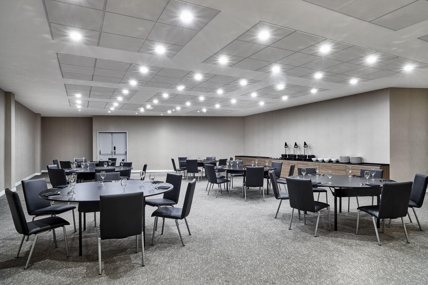 Radisson Rio De Janeiro Barra Hotel ภายนอก รูปภาพ Meeting room