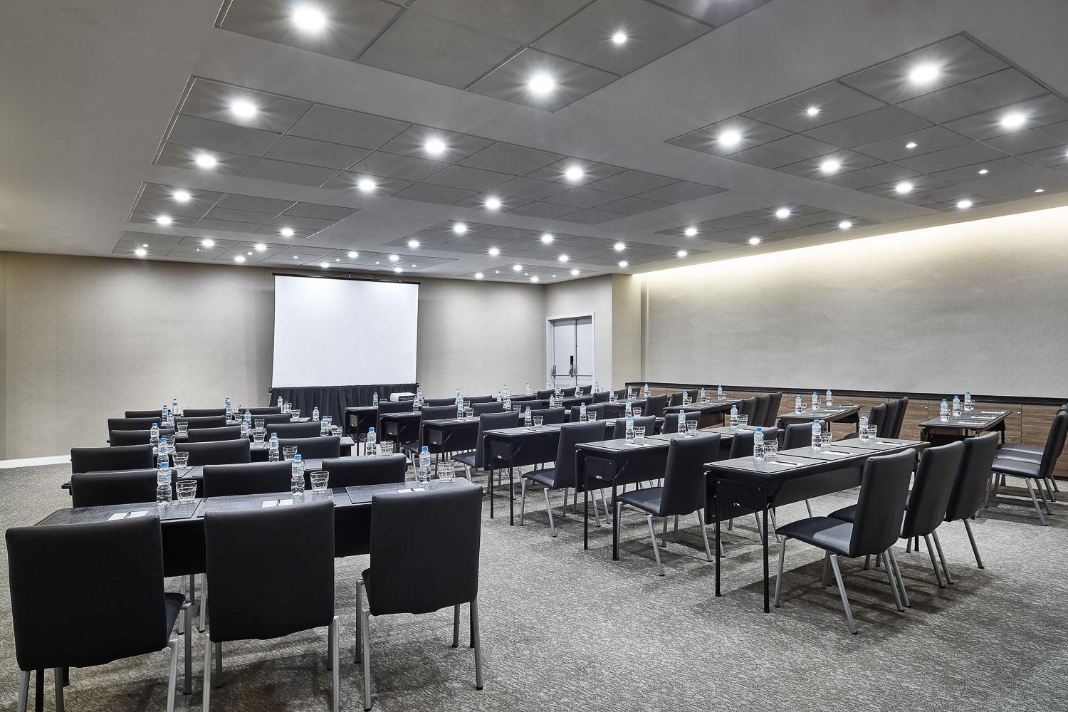 Radisson Rio De Janeiro Barra Hotel ภายนอก รูปภาพ Meeting room